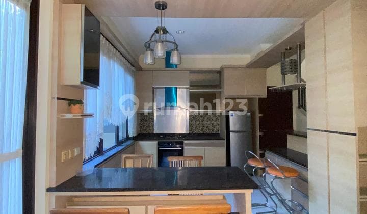 Rumah 2 lt Di Sewakan Furnish Bagus Sekali Dekat Jungle Land Sentul City, Bogor