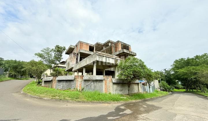 Rumah Bangunan Kokoh,View Lepas,Hook,Cluster Exclusive Sentul City Bogor