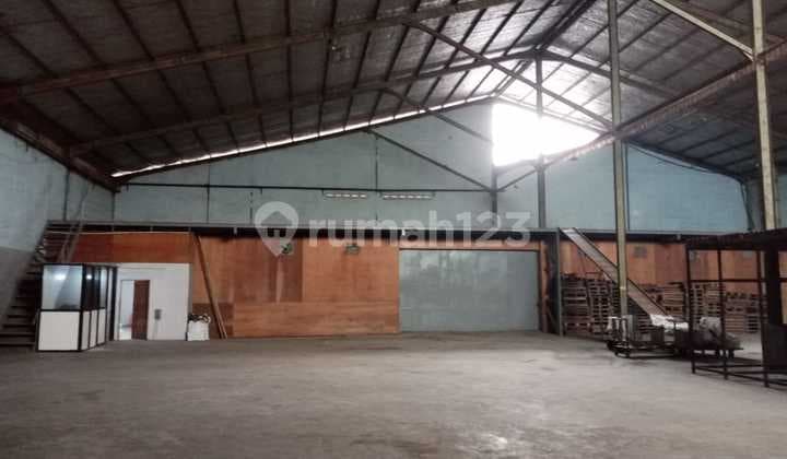 Cheap Warehouse, Quick Sale Needed in Cibolerang