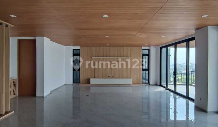 Rumah Baru 3 Lantai Mewah Turun Harga di Setra Duta, Bandung