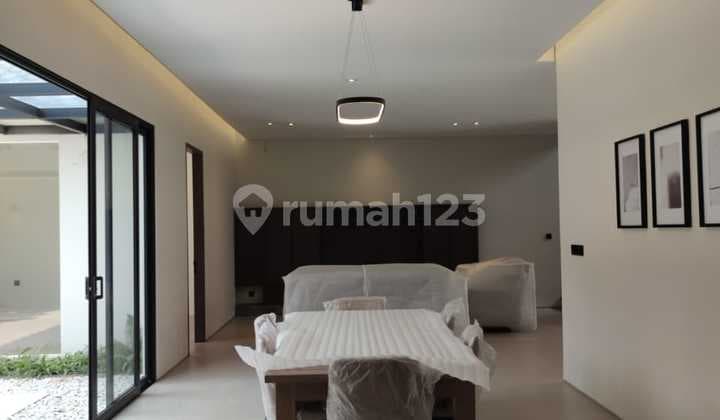 Rumah Baru Modern Minimalis 2 Lantai di Kota Baru Parahyangan