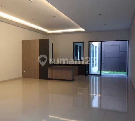 Rumah Keren Minimalis Modern Siap Huni di Batununggal, Bandung