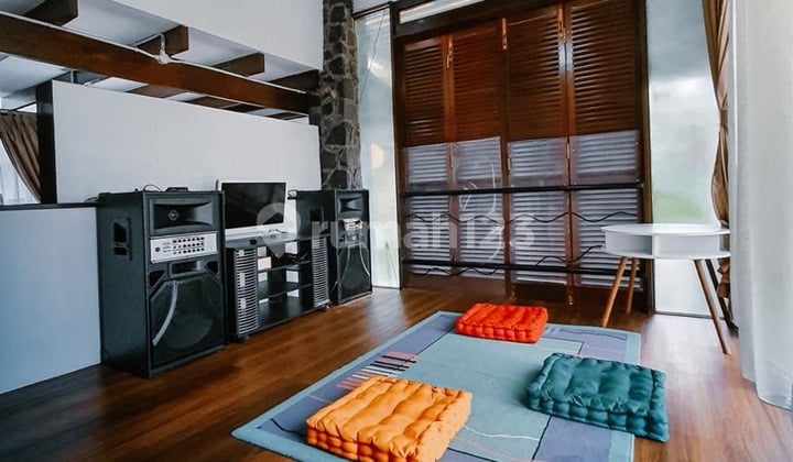 Rumah Sangat Asri dan Camtik di Villa Istana Bunga, Cihanjuang