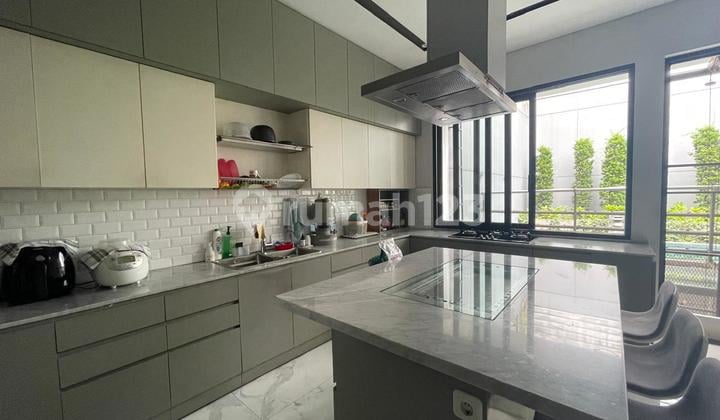 Rumah modern keren siap huni lokasi Komplek Setra Duta, Bandung