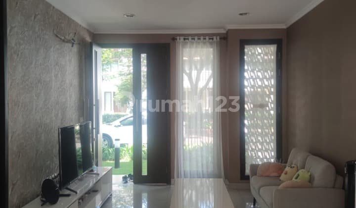 Rumah Cynthia harga dibawah pasar termurah Summarecon Bandung