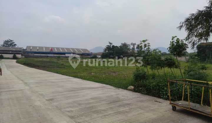 Cheap Land, Good Location for Building a Warehouse in Leuwi Gajah