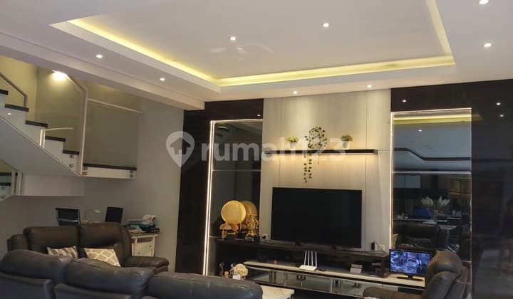 Rumah Minimalis Mewah Turun Harga di Mekar Wangi, Bandung