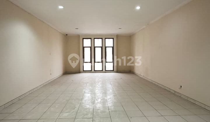 Ruko Bagus Lokasi Premium Pusat Komersial di Dulatip Sudirman