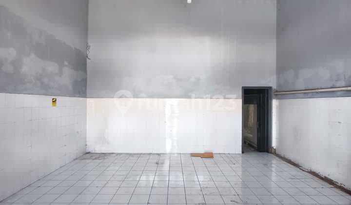 Ruang Usaha Lokasi Strategis dan Ramai di Klenteng, Bandung