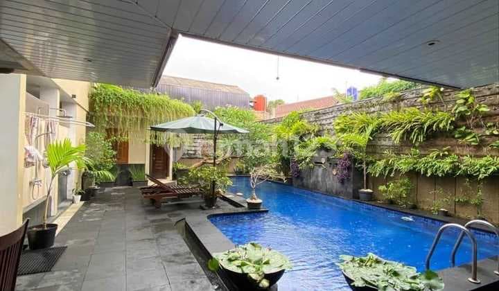 Rumah Bintaro Sektor 3 Ada Kolam Renang Pribadi Jarang Ada
