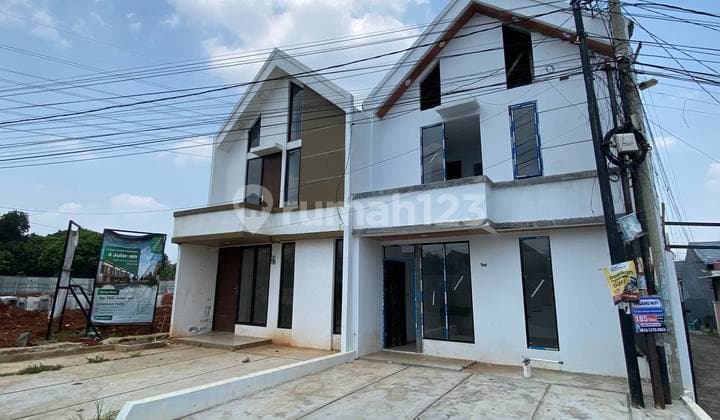 Rumah Usaha Pinggir Jalan Siap Pakai