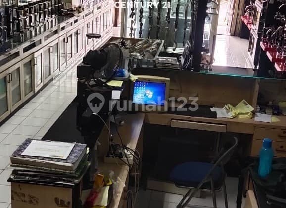 Ruko 4 Lantai Sangat Strategis untuk Usaha Percetakan Negara