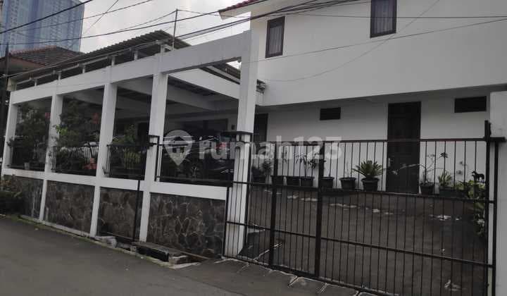 Super Nice House in a Strategic Location in Cempaka Putih