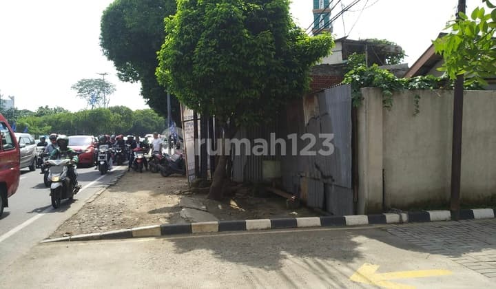 For Sale Office Zone Land in the Tb Simatupang Area.