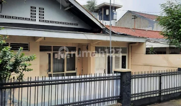 Rumah Lama Terawat di Ciniru Kebayoran Baru Bagus Dan Asri
