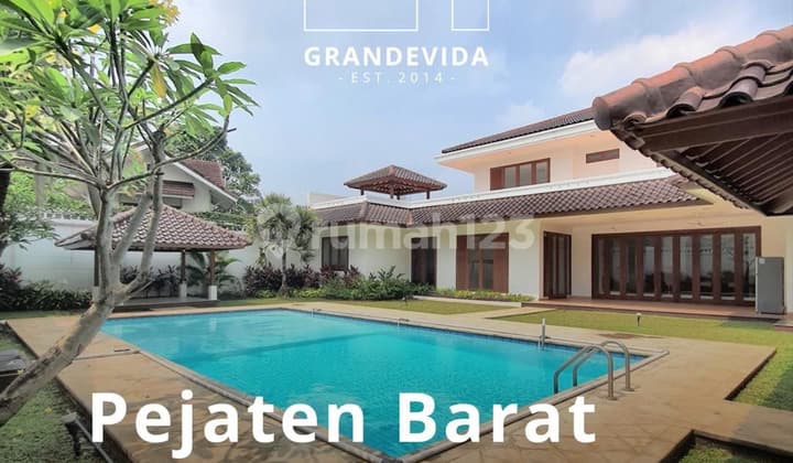 Bangunan Mewah 2 Lantai Tanah Luas Kondisi Semi Furnished Di Pejaten Barat