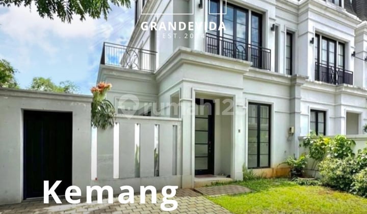 TOWNHOUSE DI KEMANG DESIGN FRENCH CLASSIC HOUSE ADA PRIVATE POOL LINGKUNGAN TENANG