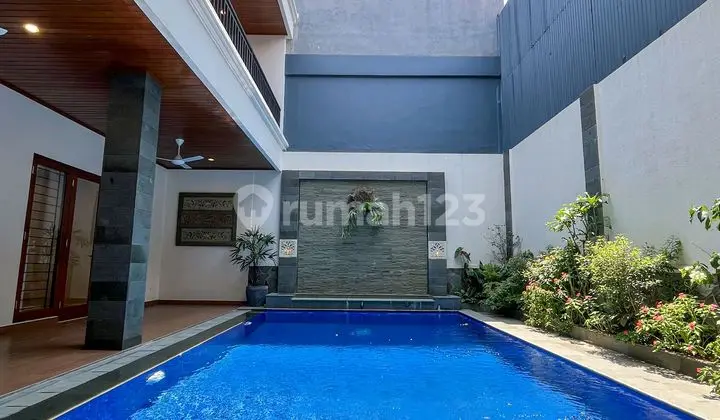 Rumah Baru Luas dan Cantik Siap Huni Dekat MRT Lebak Bulus dan Pondok Indah
