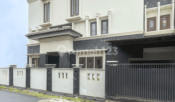 Rumah 2 Lantai Dalam Kompleks Siap Huni Di Cipete Cilandak