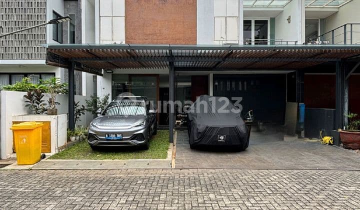 Rumah Minimalis 2 Lantai Dalam Townhouse Ampera Dekat Kemang