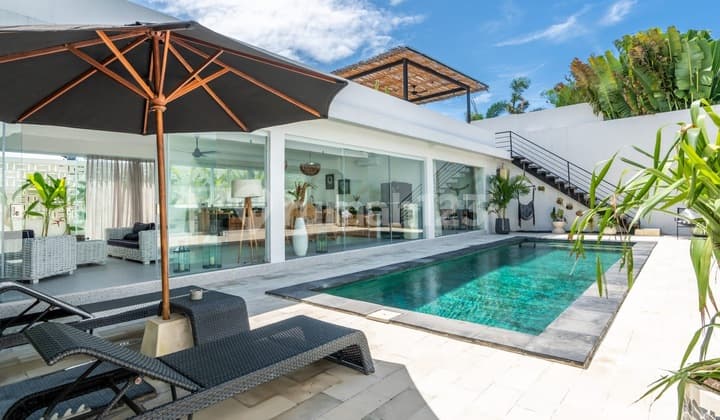 Secure Living Villa Complex One Gate System At Batu Bolong Canggu