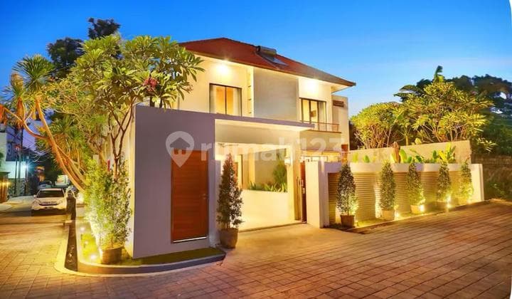 5 Bed Rooms Private Modern Luxury Villa In Prime Location Petitenget Seminyak