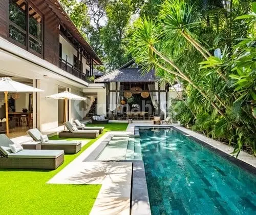 5 Bedrooms Minimalist Modern Villa At Seminyak