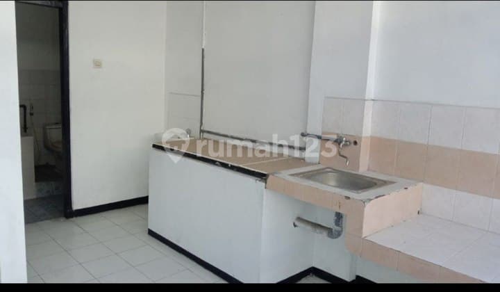 Ruko Surabaya Timur Ngagel Jaya Selatan , Surabaya Pusat , Dlm Kompleks Ruko.