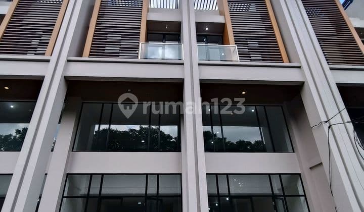 SHM Ruko with Main Road Access, Spacious Parking