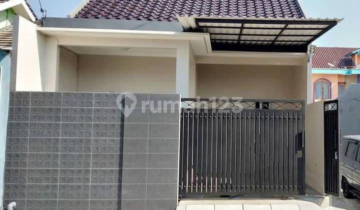 For Sale Ready-to-Use House in Dinar Housing, Dempel