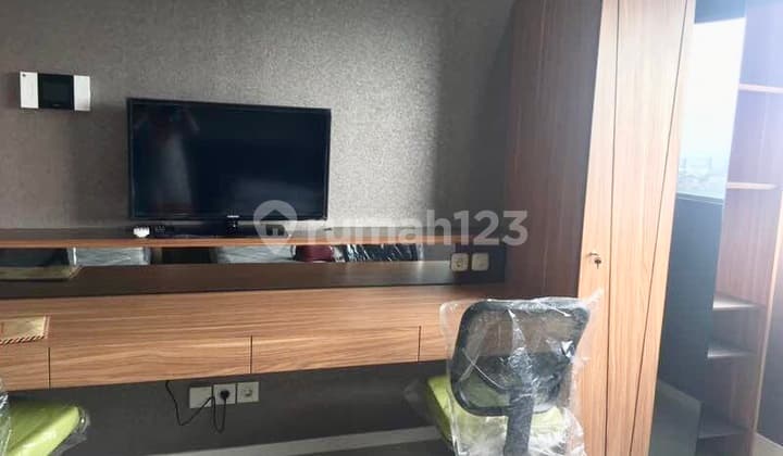 Jual Rugi! Apartemen Paddington Sebelah Kampus Tinggal Jalan Kaki! Siap Huni Tinggal Bawa Koper