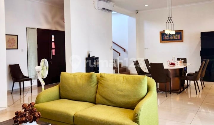 Cluster Favorit! Dijamin Suka! Ga Ada Yang Lebih Murah! Lokasi Super Strategis Di Cluster Olivia Kawasan Elite Sejuk Dan Keamanan Terjamin Rumah