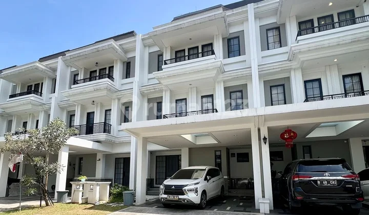 Harga Perang! Pasaran 7 M Lebih! Rumah Design Abadi di Sutera Winona Alam Sutera! Posisi di Boulevard Super Murah Sudah SHM