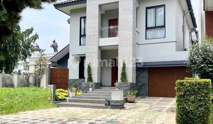 Rumah Rasa Villa! Taman Edelweiss Bsd! Area Nyaman Sejuk Untuk Tinggal Lokasi Sangat Strategis
