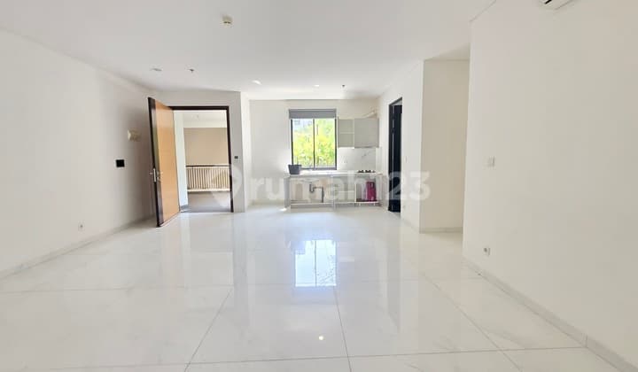 Connect to the Pool! Lloyd Signature 2 Bedrooms! 1st Floor, Ready to Live in Villa! Apartment with Full Garden and Super Premium Facilities!