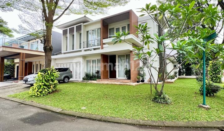 Beautiful Home! Rumah Terbesar di Cluster! Kawasan Elite Sejuk Sangat Nyaman! Cluster Orlanda Alam Sutera! Rumah Hoek Hadap Timur Sangat Spesial Keamanan 24 Jam