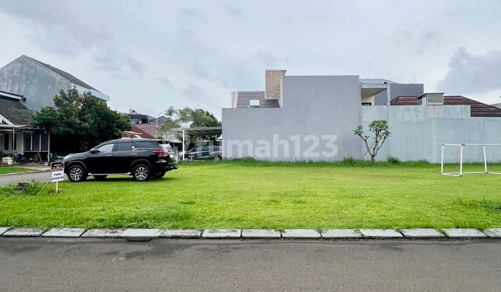 Tenang dan Sejuk! Sutera Elok Lokasi Dekat Mall dan St Laurensia! Keamanan Terbaik 24 Jam