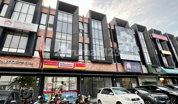 Harus Terjual! Hadap Timur! Ruko Bawa Hoki! Hadap Jalan Besar! Bisa Kpr! Investor Wajib Merapat! Hadap Jalan Super Strategis Kawasan Premium Dan Ramai Alam Sutera Dijamin Suka Jarang Ada Di Jl. Alam Sutera Boulevard, Pakualam, Kec. Serpong Utara, Kota Tan