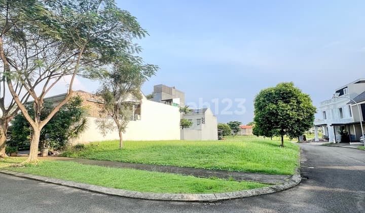 Di Jalan Utama! Depan Sport Lounge! Best Location! Cluster Victoria Kawasan Premium di Pusat Alam Sutera 3 Menit Dari Toll dan Selangkah ke Mall