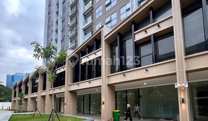 Ruko Elevee Gandeng! Kawasan Bisnis Dibawah Apartemen Elevee! Area Prime Selangkah ke Toll dan Pusat Bisnis