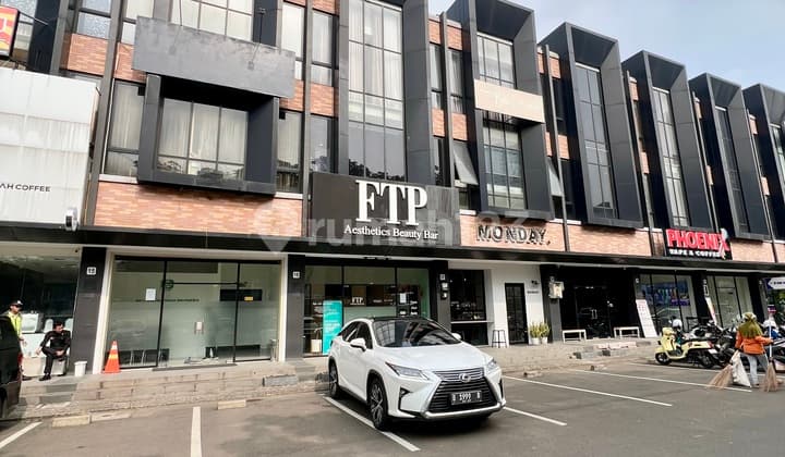 Investor Merapat! Cocok Bisa Nego! Area Prime Cocok Untuk Bisnis! Hadap Jalan Boulevard! Victoria Lane Alam Sutera