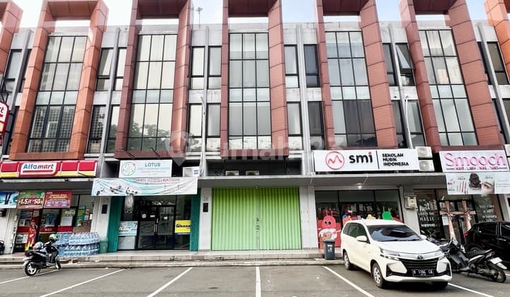 Ruko Hadap Jalan Utama! Barang Langka! Lokasi Sangat Ramai Di Seberang Pasar 8 Kawasan Hoki Untuk Usaha Cocok Bisa Nego di Komplek Crystal 8 Shophouses, Jl. Bhayangkara No.10, Paku Alam, Serpong Utara, Kota Tangerang Selatan, Banten, Indonesia, 15320, Ala