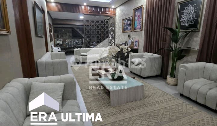 Strategis!! Rumah Mewah 2,5 LT. Dgn Kolam Renang di Burangrang Dekat Asia Afrika Bandung.