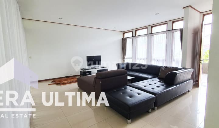 Rumah Minimalis Modern Full Furnished Setra Duta Bandung Utara