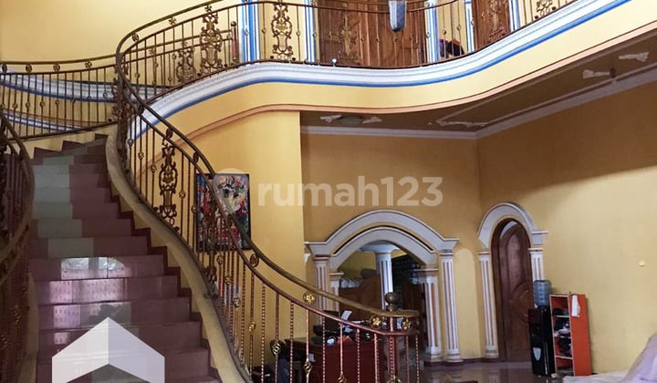 Disewa Gudang Terawat Dan Rumah Mewah Dekat Pintu Tol Seroja, Soreang Bandung.