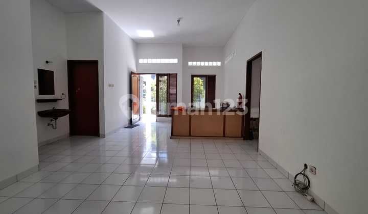 Rumah Semi Furnish Dalam Komplek di Gunung Batu Cimahi Utara, Sayap Pasteur