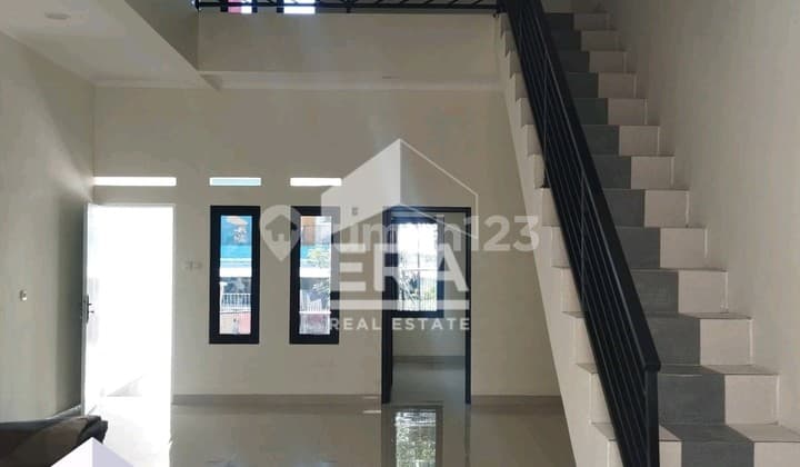 Turun Harga! Rumah Bagus 2 Lt. di Cipageran, Cimahi Utara