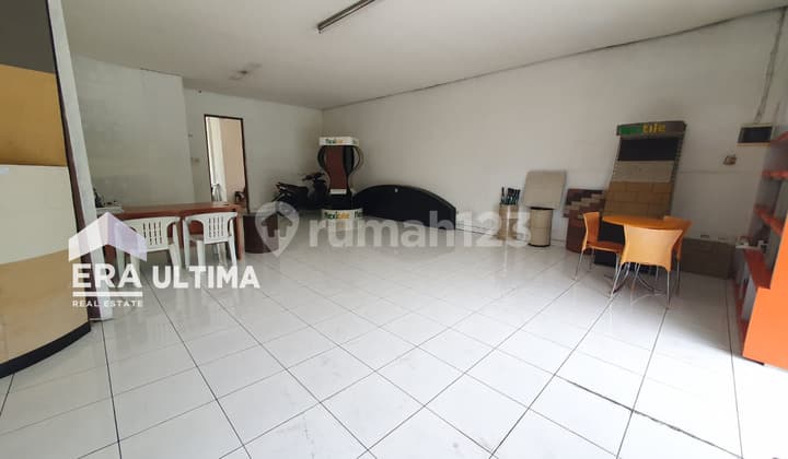 Ready-to-Use Shop/Office Space for Rent at Batununggal Indah Raya Complex