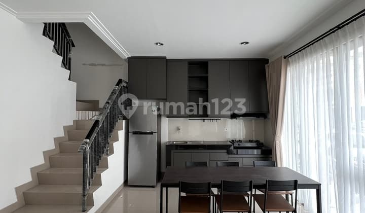 Barang langka Rumah PIK2 Cluster Tampa 8x10 Full Furnished Rapih