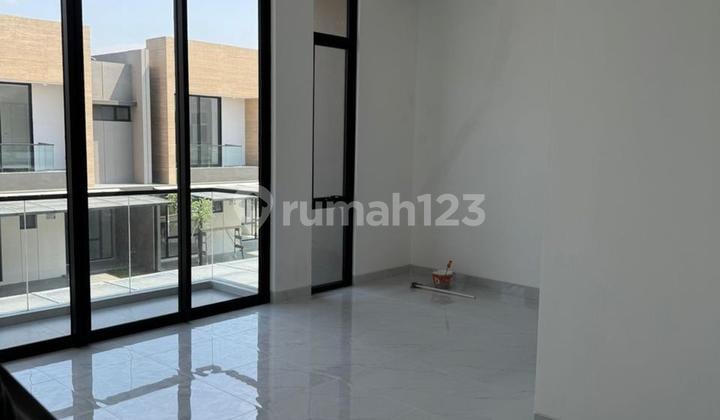 Sewa Rumah Pik2 Villa Pasir Putih 8x15 Unfurnished Siap Huni